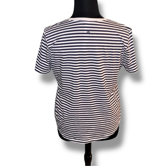 LULULEMON Love V-Neck - 14 Narrow Bold Stripe Club Blue/White - Picture 4 of 12